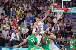 JO-2024-Basket: les Bleus victorieux d'entrée, le Canada dompte la Grèce