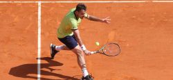 Wawrinka rejoint les quarts de finale à Bâle