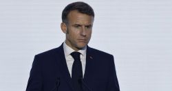  Macron appelle le président iranien à “soutenir une désescalade générale”