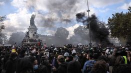 France, Albanie, Inde, Argentine: la jeunesse voit rouge