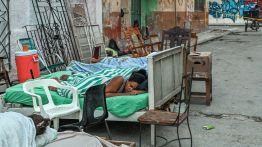 «Tu deviens fou»: Les Cubains face au coût psychologique de la crise