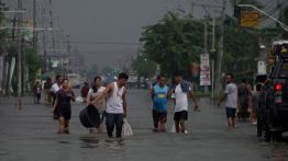 Inondations aux Philippines: Pampanga sous les eaux