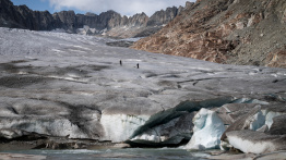 Canicule: un glacier suisse perd plus de quatre mètres de glace