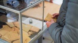 Premier tour des municipales: le RN s'installe dans le paysage, percée de LFI