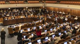 Israël écarte les partis arabes des législatives, la Cour suprême aura le dernier mot