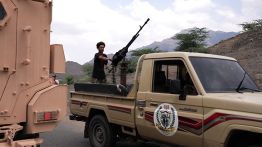 Yémen: les forces gouvernementales affirment avoir visé les Houthis à Mokha et ses environs