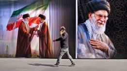 Ali Khamenei: quatre décennies de pouvoir