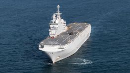 Zoom sur le «Tonnerre» déployé par la France au large du Liban