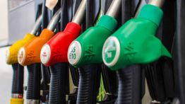 Frappes sur l’Iran: files d’attente devant les stations‑service au Liban, les responsables rassurent