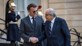 Macron reçoit Salam à l’Élysée: «Nous sommes aux côtés du Liban»