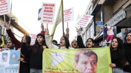 Manifestations kurdes en Syrie après les combats à Alep