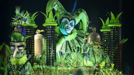 Rio en feu pour la 2e nuit du carnaval