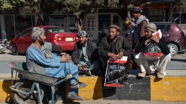 Afghanistan: le retour de millions d’Afghans accentue la pression sur l’emploi et le logement