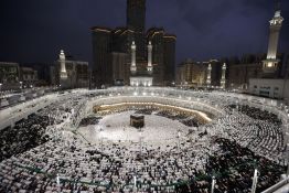 Fin du ramadan: l'Arabie saoudite annonce l'Aïd el-Fitr pour dimanche
