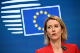 Ukraine: Kallas met en garde contre le «piège» russe alors que l'Europe cherche un médiateur