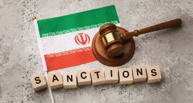 Les États-Unis réinstaurent leurs sanctions sur le pétrole iranien
