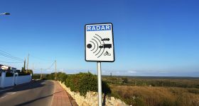 Radars routiers: verbaliser suffit-il à sauver des vies?