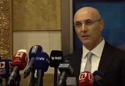 Municipales: 43% de participation et 34 arrestations