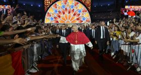 Le pape Léon XIV poursuit sa visite en France