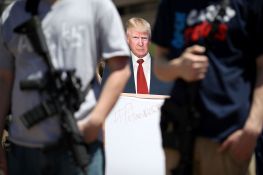 Les conservateurs fustigent le FBI, accusé de lèse-Trump