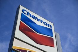L'Irak et Chevron signent des accords pour l'exploitation du pétrole
