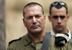 Le chef de l'armée israélienne menace depuis le sud du Liban de frappes «au delà de la ligne jaune»