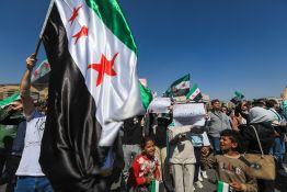Syrie : l'EI revendique sa première attaque contre les nouvelles forces gouvernementales