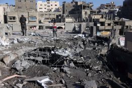 Gaza: Macron dit à Abbas qu'il faut \