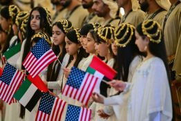 Trump atterrit aux Emirats arabes unis, dernière étape de sa tournée dans le Golfe 