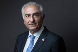 Reza Pahlavi, l’homme qui se rêve chah