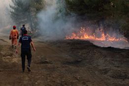 Incendies en Turquie: plus de 50.000 personnes évacuées
