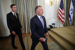 Iran: les émissaires de Trump partiront pour le Pakistan samedi 