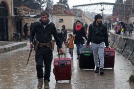 Syrie: l'armée dit avoir achevé son opération à Alep contre les forces kurdes, qui démentent