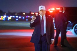 Trump menace l'Iran d'une riposte militaire «sans précédent» en cas de représailles
