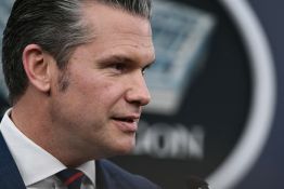 Plus de 15.000 cibles touchées dans les frappes américno-israéliennes contre l'Iran, affirme Hegseth