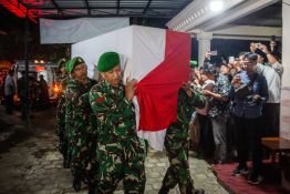 Indonésie: les trois Casques bleus tués au Liban ont été inhumés
