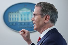 Washington prolonge la suspension de la plupart des sanctions contre le pétrole russe