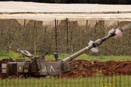 Sud du Liban: Israël dit avoir frappé une position du Hezbollah après des tirs de roquettes vers ses soldats