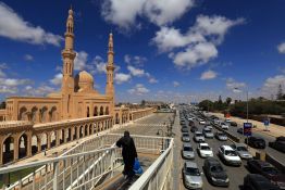 Une Autrichienne et une Suissesse enlevées au Niger libérées après plus d’un an de captivité, arrivées à Benghazi