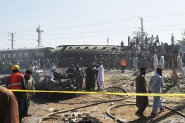 Pakistan: un attentat à la voiture piégée fait au moins 24 morts dans un train militaire