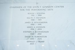 Le Kennedy Center retire le nom de Trump de son site internet