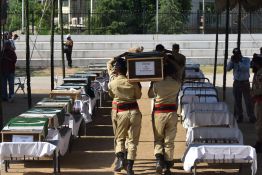 Le crash d'un hélicoptère au Cachemire pakistanais a fait une vingtaine de morts 