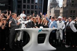 SpaceX se hisse à la cinquième place des capitalisations mondiales, dépasse Amazon