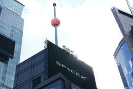 SpaceX poursuit son repli à Wall Street et chute de plus de 10%