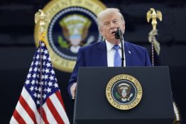 Trump menace l’Iran et évoque une option syrienne face au Hezbollah