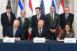 Israël, le Liban et les Etats-Unis signent un accord-cadre