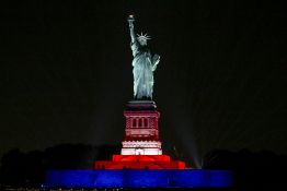 Les États-Unis fêtent leurs 250 ans, Trump se pose en défenseur d'une identité américaine menacée