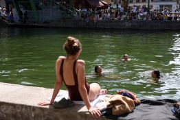 Canicule: 16 départements en vigilance orange lundi