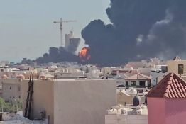 Neuvième nuit de frappes américaines, l’Iran riposte dans le Golfe