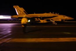 Les États-Unis bombardent à nouveau l'Iran après la mort de deux de leurs soldats